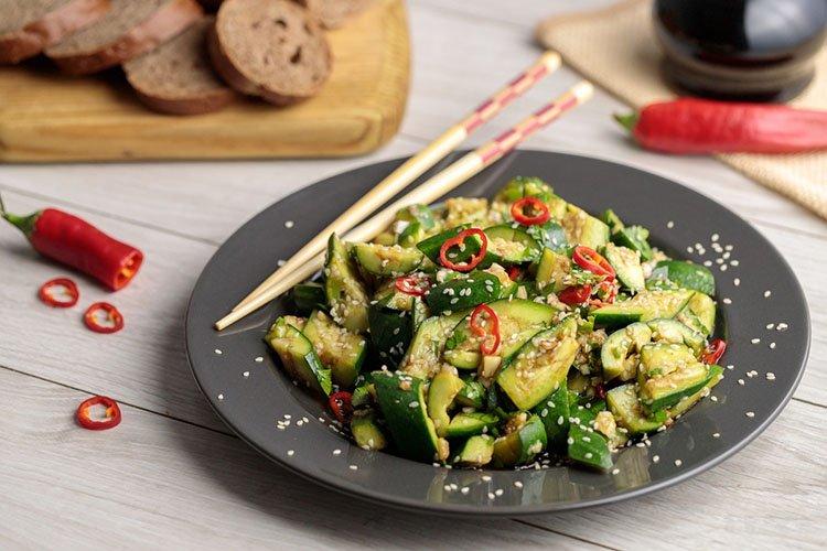 concombres cassés en chinois