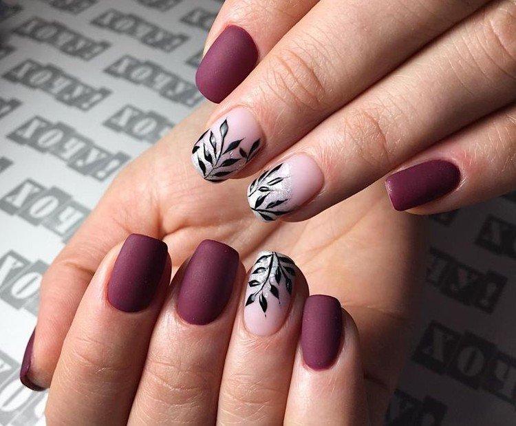 Manucure mate avec dessins