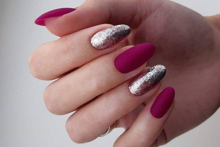 Manucure pailletée mate