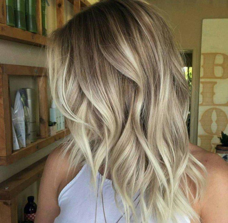 Balayage sur cheveux châtain clair - photos et idées