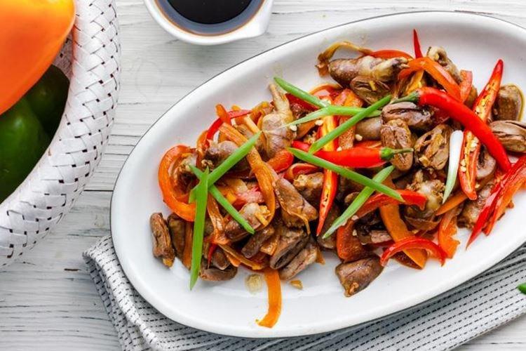 Coeurs de poulet épicés au poivre