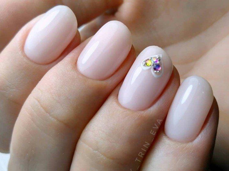 Manucure au lait - photos et idées