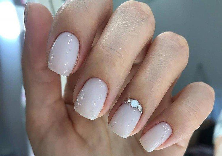 Manucure au lait - photos et idées