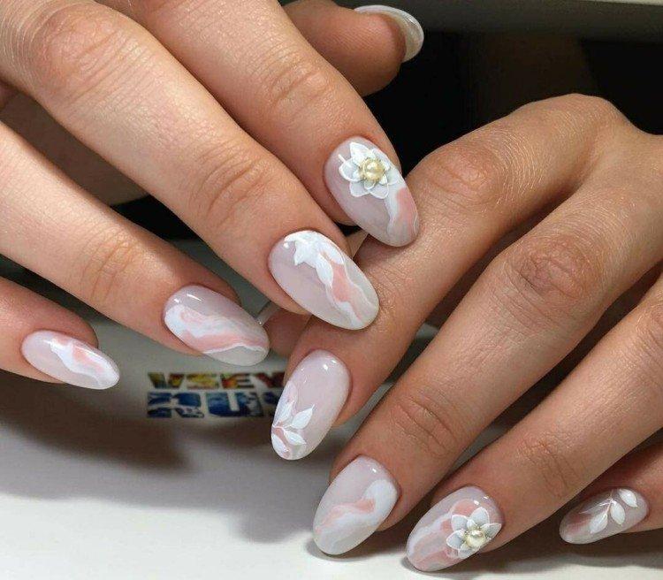 Manucure au lait - photos et idées