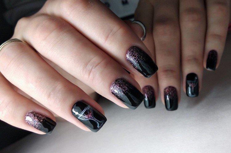 Ongles carrés pailletés