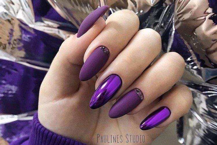 Manucure violette avec rub