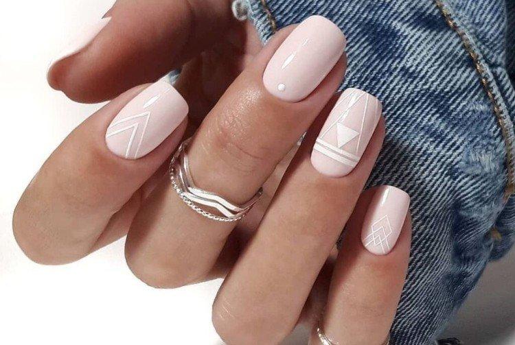 Manucure légère - photos et idées