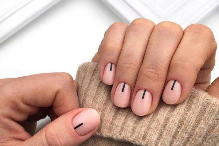 Vernis gel manucure nude 2021