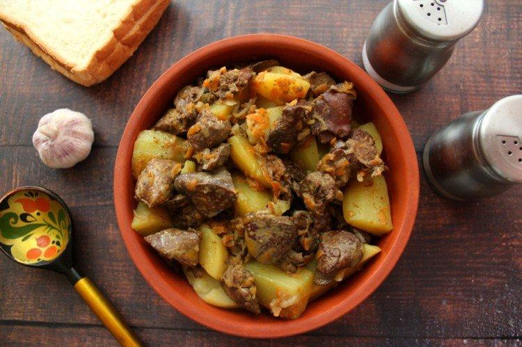 Foie de porc rôti aux pommes de terre