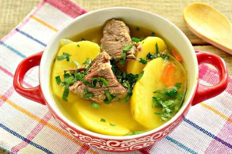 Shurpa de porc au céleri