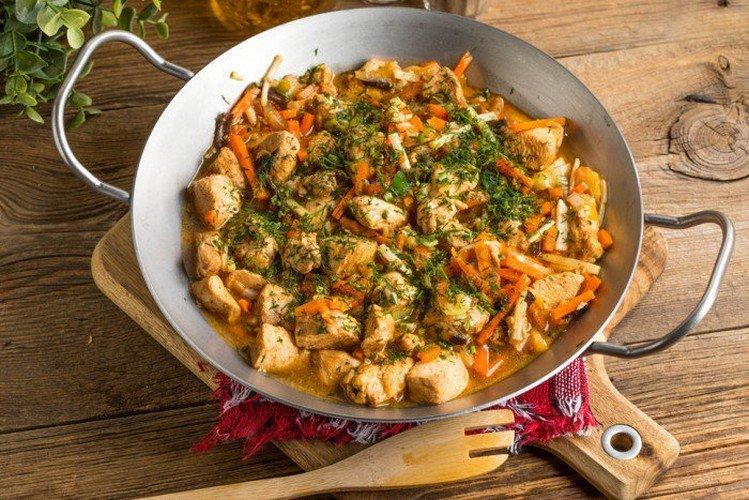 Légumes mijotés au poulet