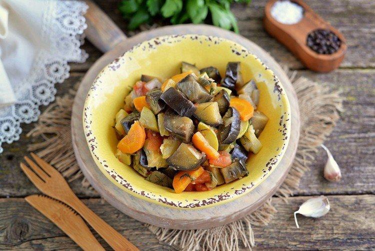 Légumes mijotés aux courgettes et aubergines