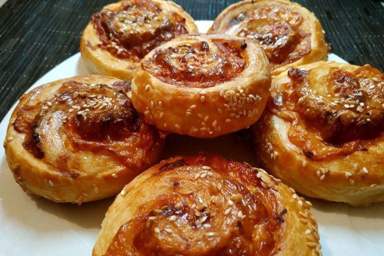 Escargots feuilletés aux saucisses