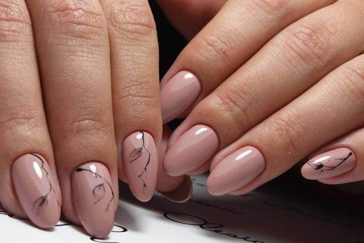 Manucure de printemps nue