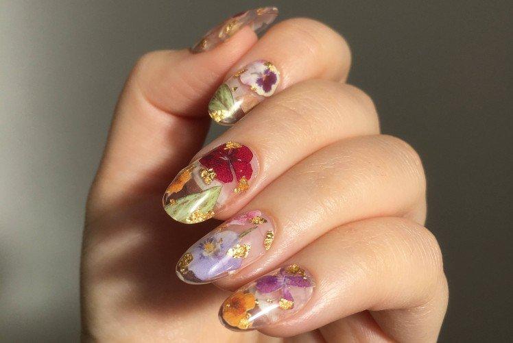 Manucure ongles longs