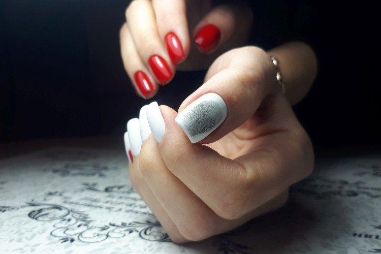 Manucure différentes mains