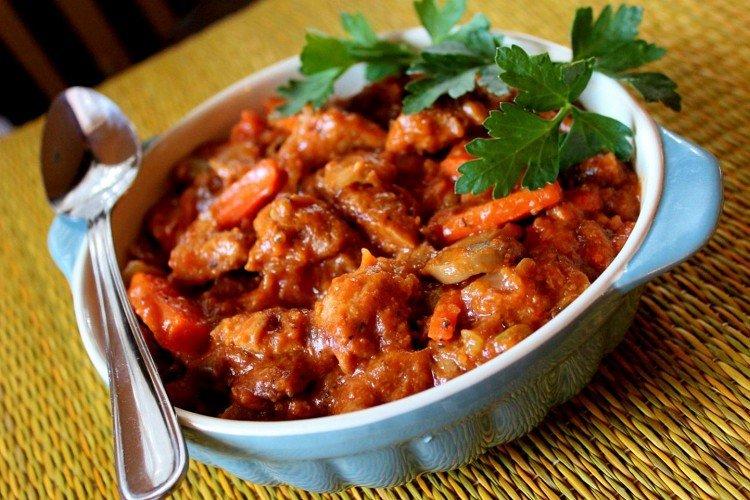 Boeuf à la sauce tomate