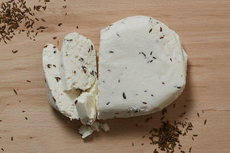 Fromage blanc aux graines de carvi