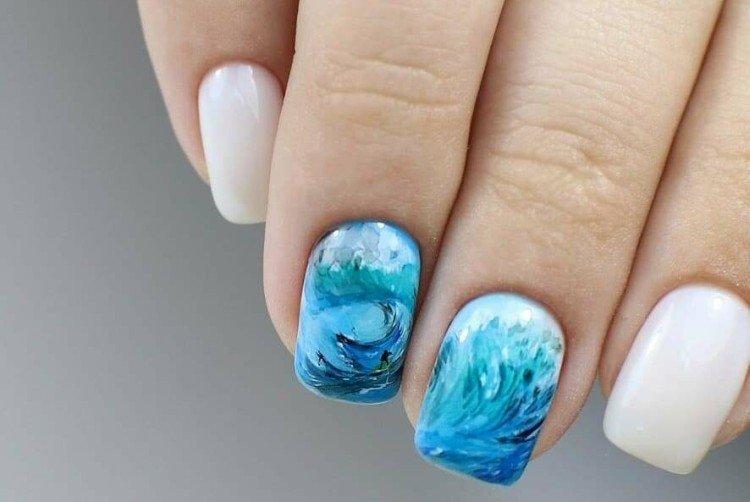 Manucure bleue aquarelle