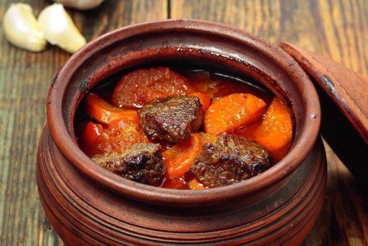 Goulasch de porc au four