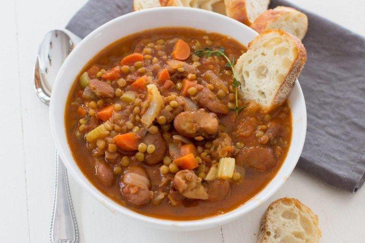 Soupe aux lentilles et aux haricots