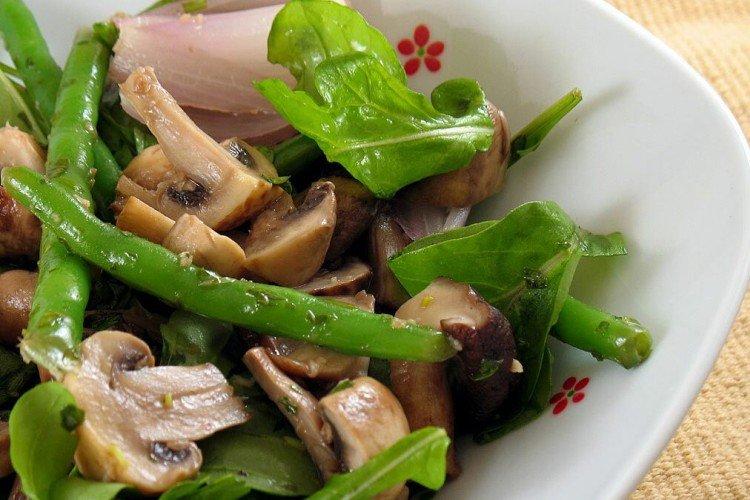 Salade de haricots verts et champignons