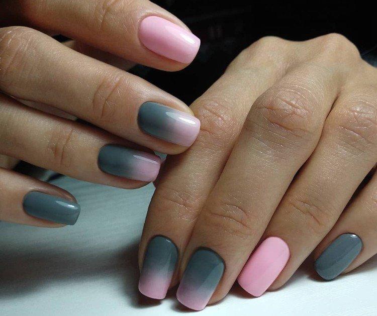 Manucure grise avec un dégradé