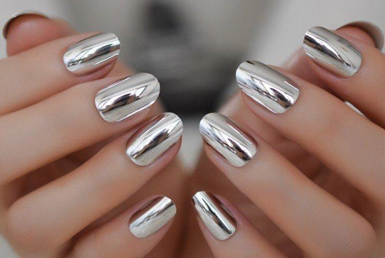 Manucure métallique