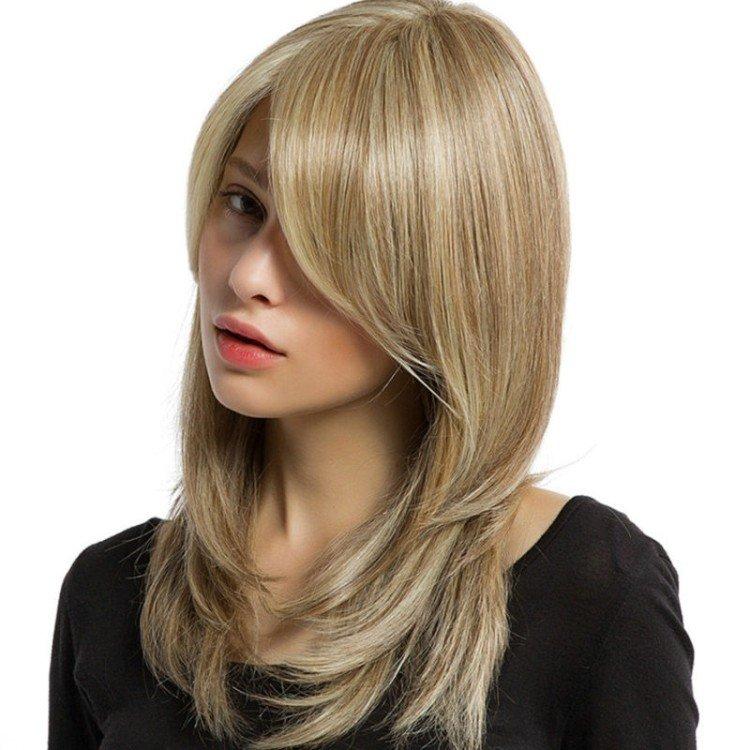 Coupe de cheveux en échelle - photos et idées