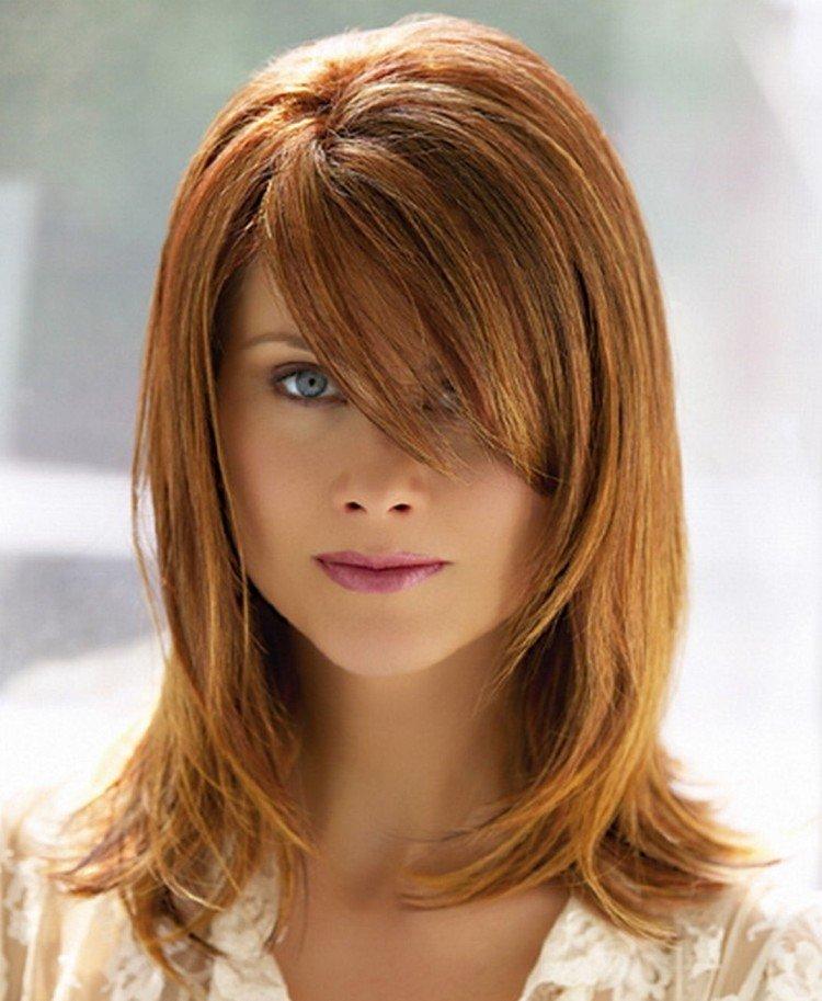 Coupe de cheveux en échelle - photos et idées