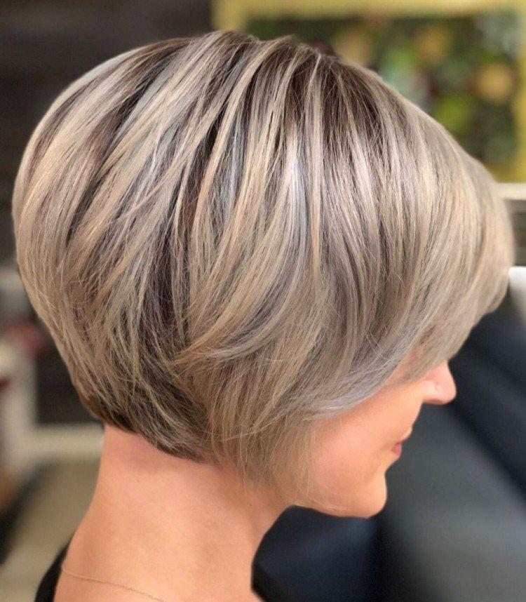Coupe de cheveux Bob - photos et idées