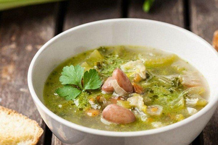 Soupe de haricots à la choucroute