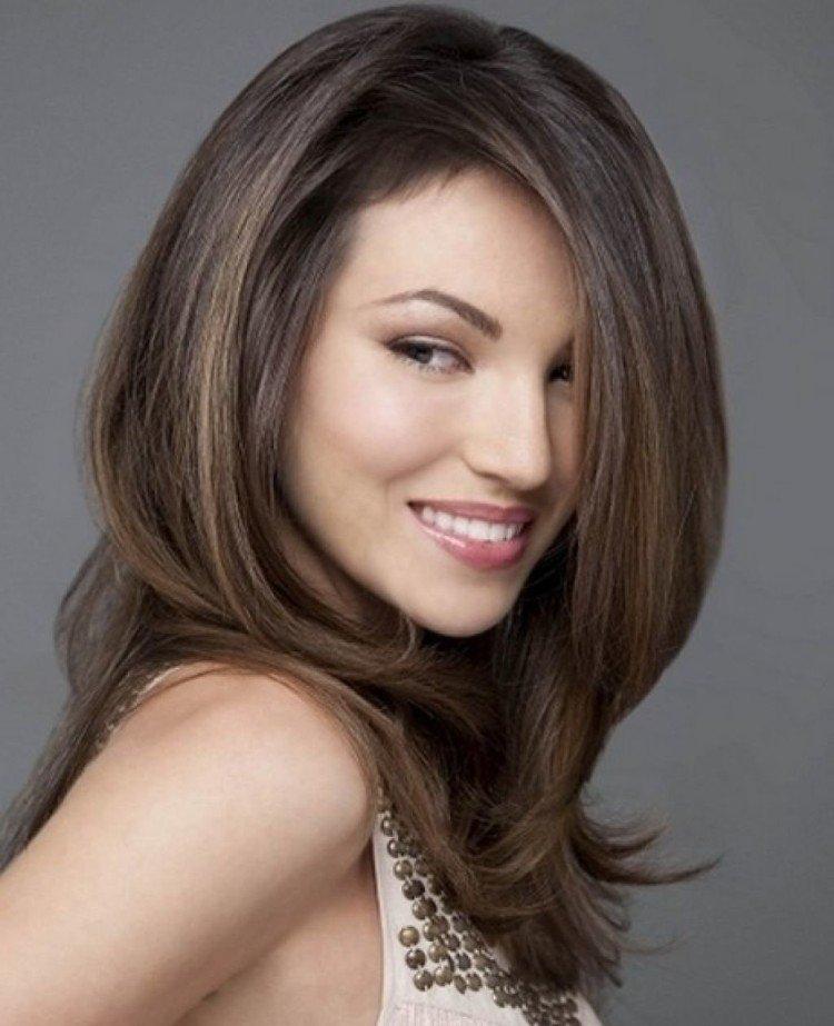 Coupe de cheveux en cascade - photos et idées