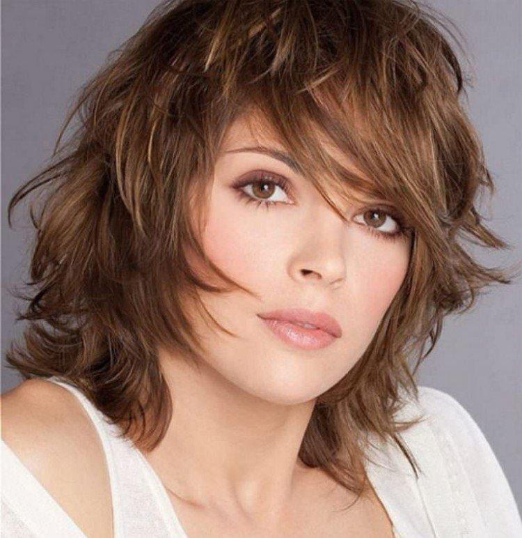 Coupe de cheveux en cascade - photos et idées