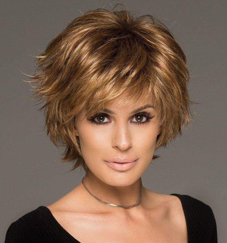 Coupe de cheveux Aurora - photos et idées