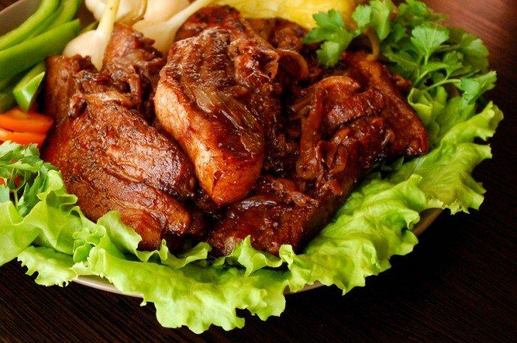 Porc au four au vin rouge