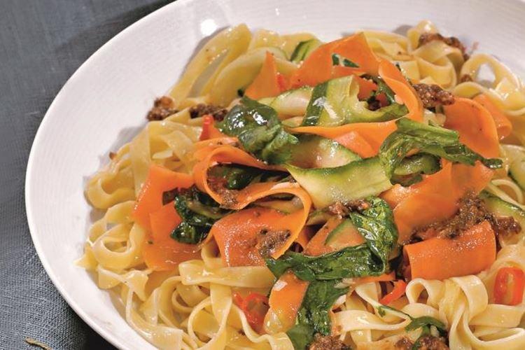 Fettuccine aux légumes mijotés