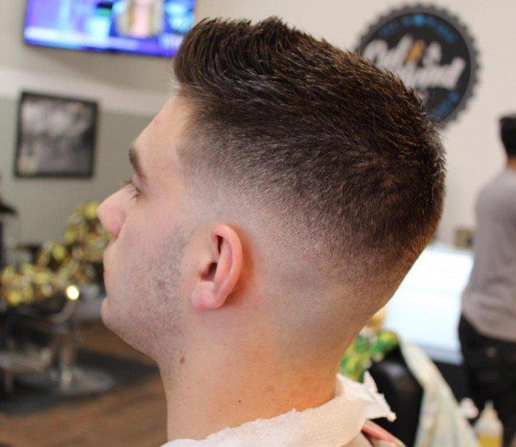 Coupe de cheveux demi-boîte - photos et idées