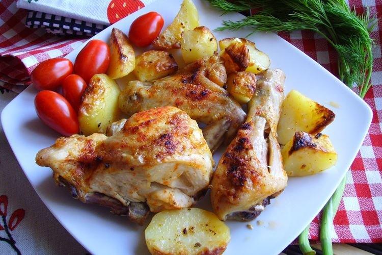 Pommes de terre au poulet cuites au four