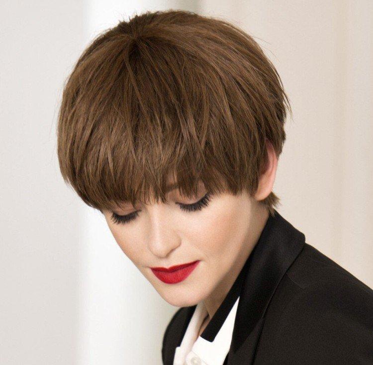 Chapeau de coupe de cheveux - photos et idées