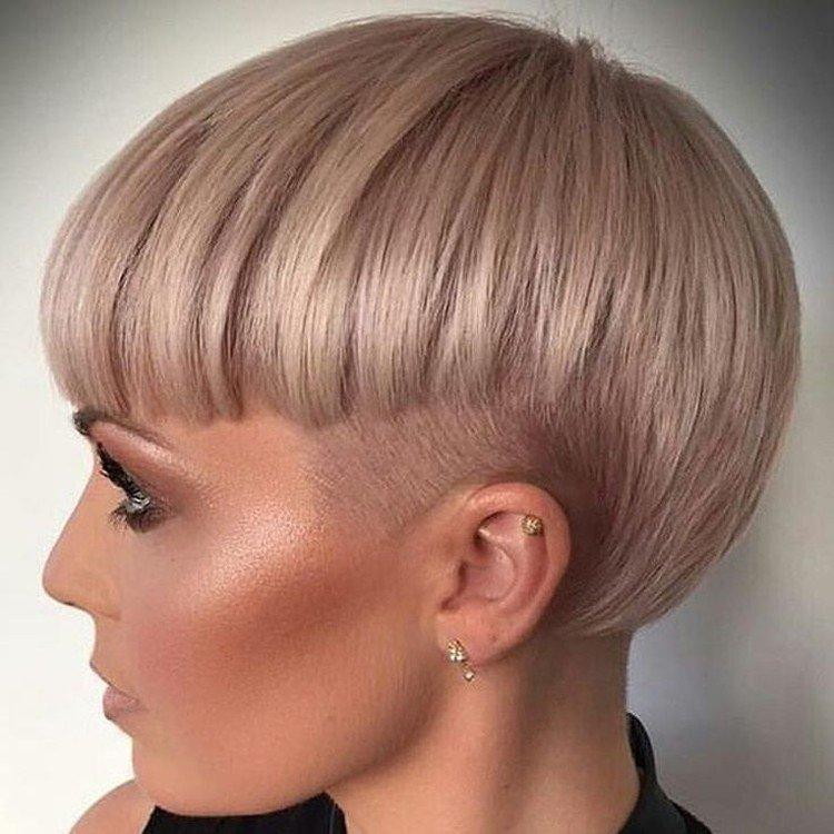 Chapeau de coupe de cheveux - photos et idées