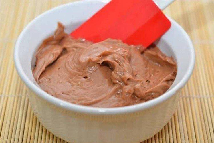 Crème de gâteau au cacao