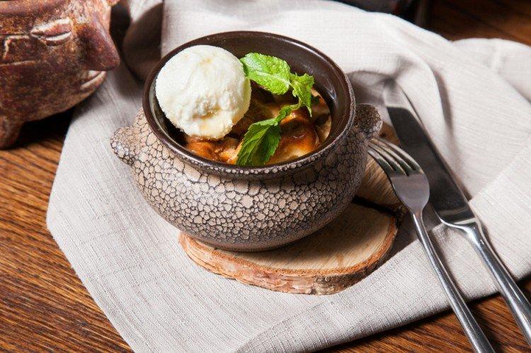 Pommes cuites en pots