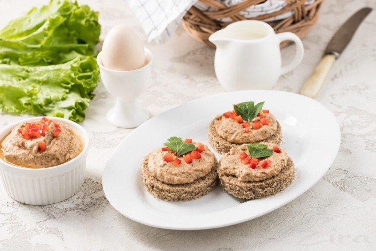 Pâté de thon en conserve