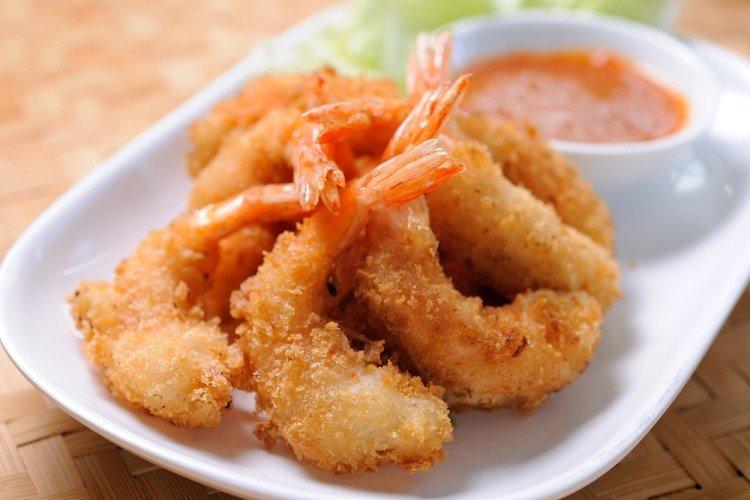 Crevettes en pâte et panées