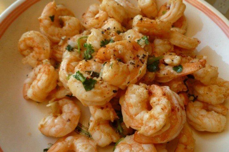 Crevettes en pâte aux herbes