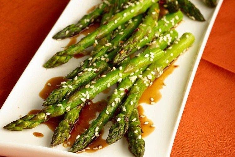 Asperges vertes coréennes