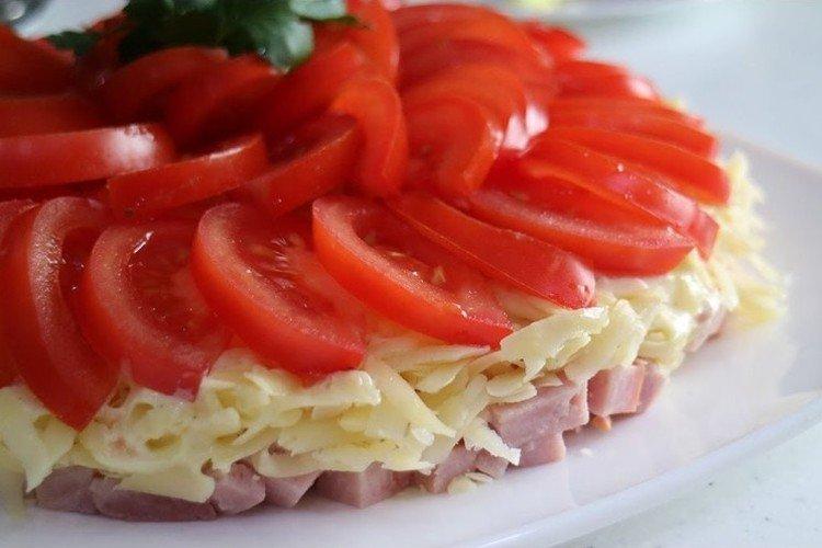 Salade de jambon, fromage et tomates