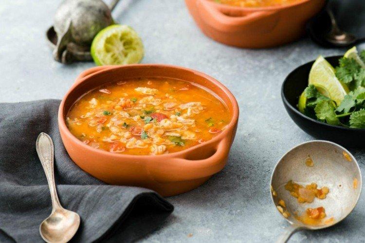 Soupe au poulet et aux lentilles