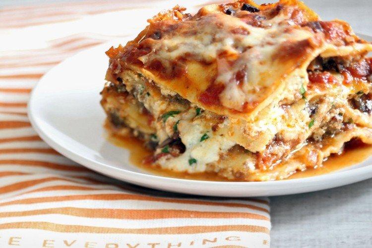 Lasagne lavash à la viande hachée